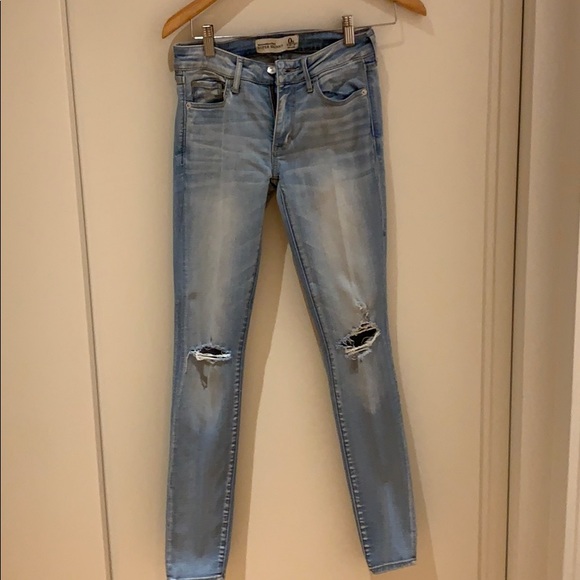 abercrombie light wash jeans